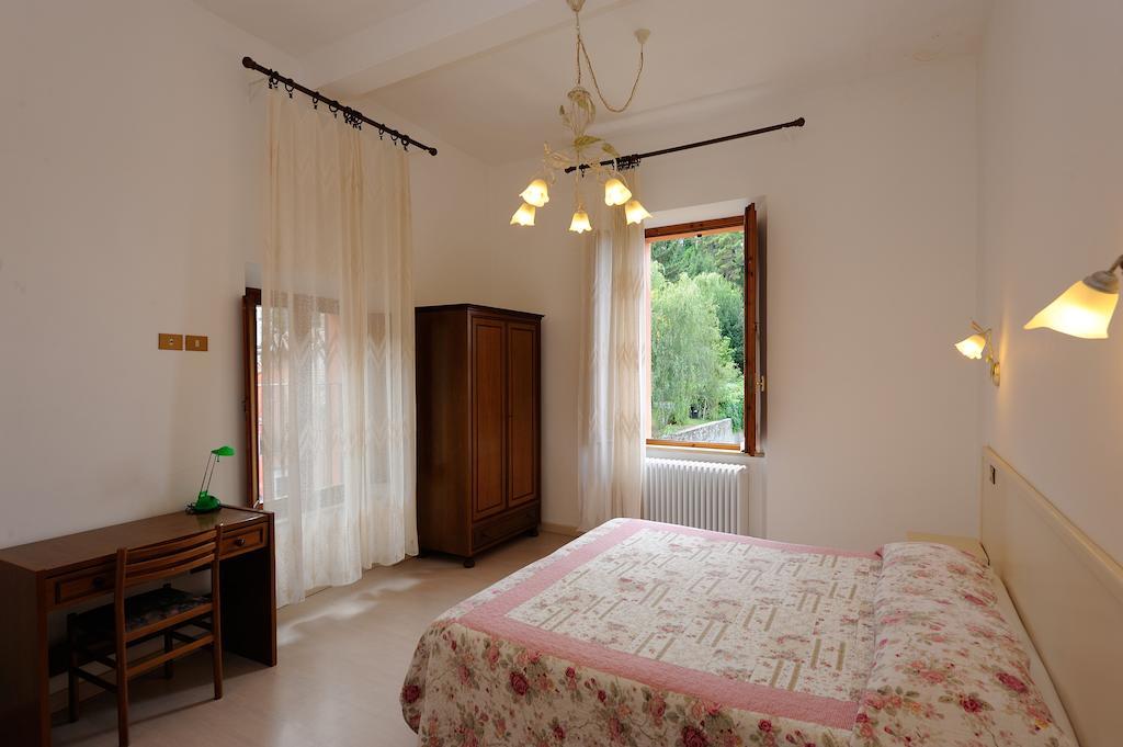 פרוג'ה Hotel San Sebastiano חדר תמונה