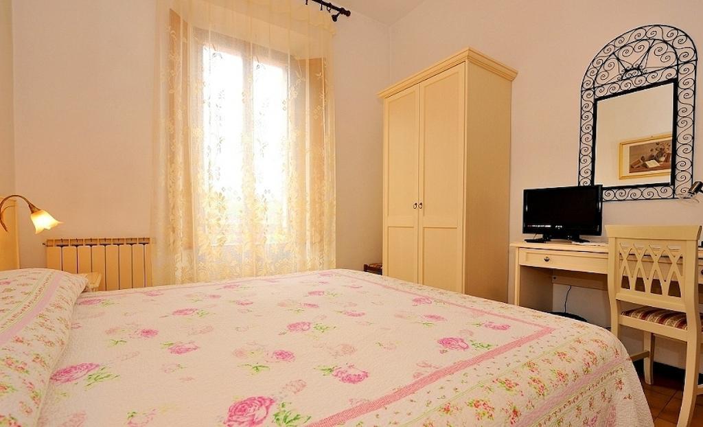 פרוג'ה Hotel San Sebastiano חדר תמונה
