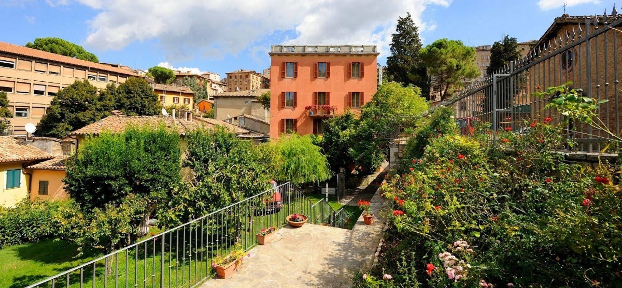 פרוג'ה Hotel San Sebastiano מראה חיצוני תמונה