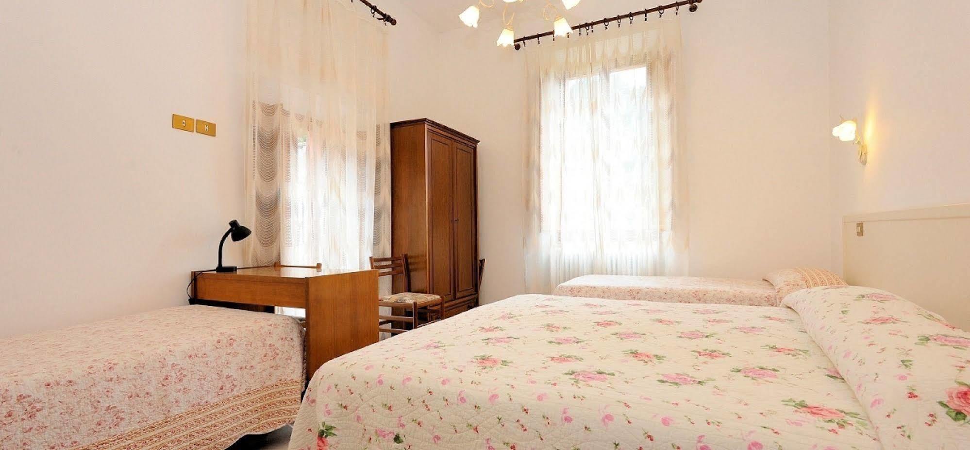 פרוג'ה Hotel San Sebastiano מראה חיצוני תמונה