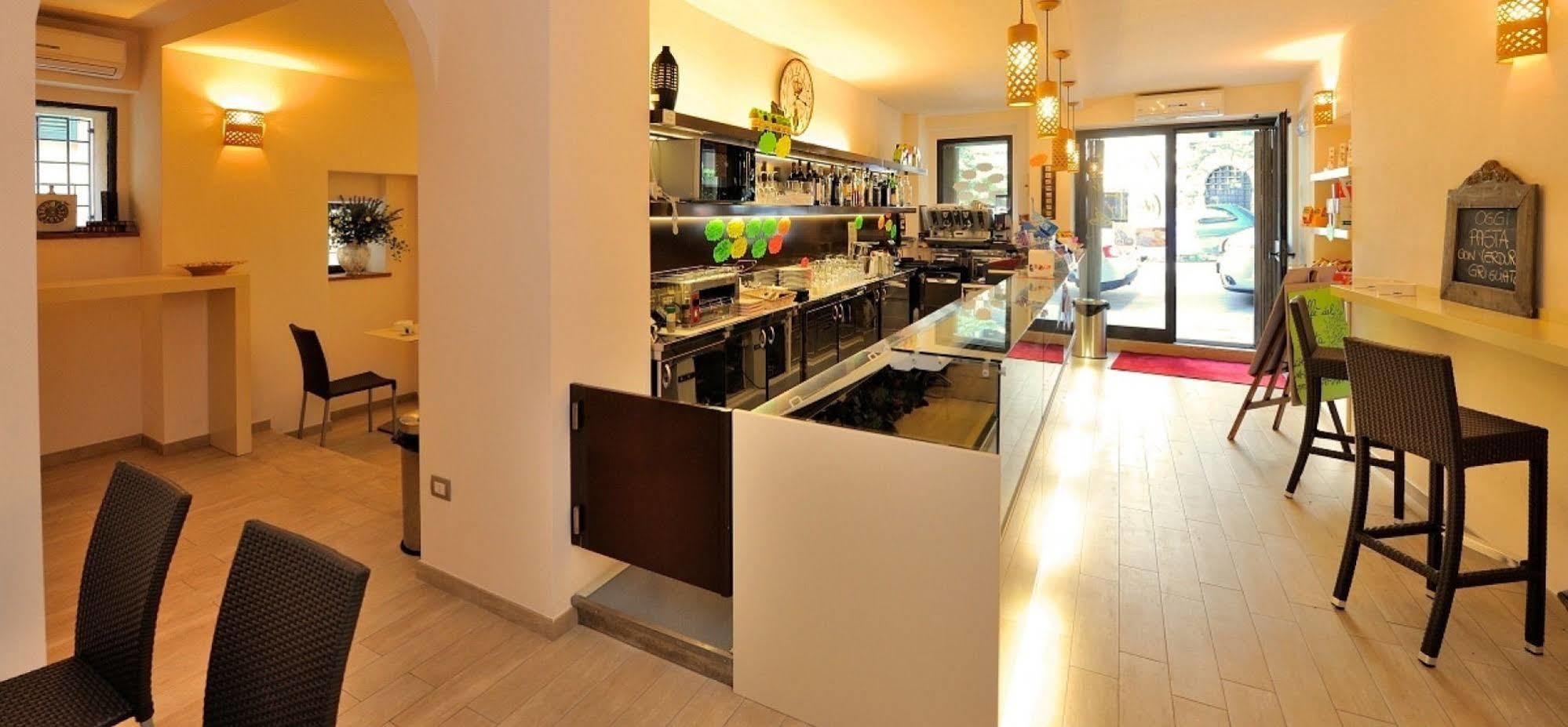 פרוג'ה Hotel San Sebastiano מראה חיצוני תמונה