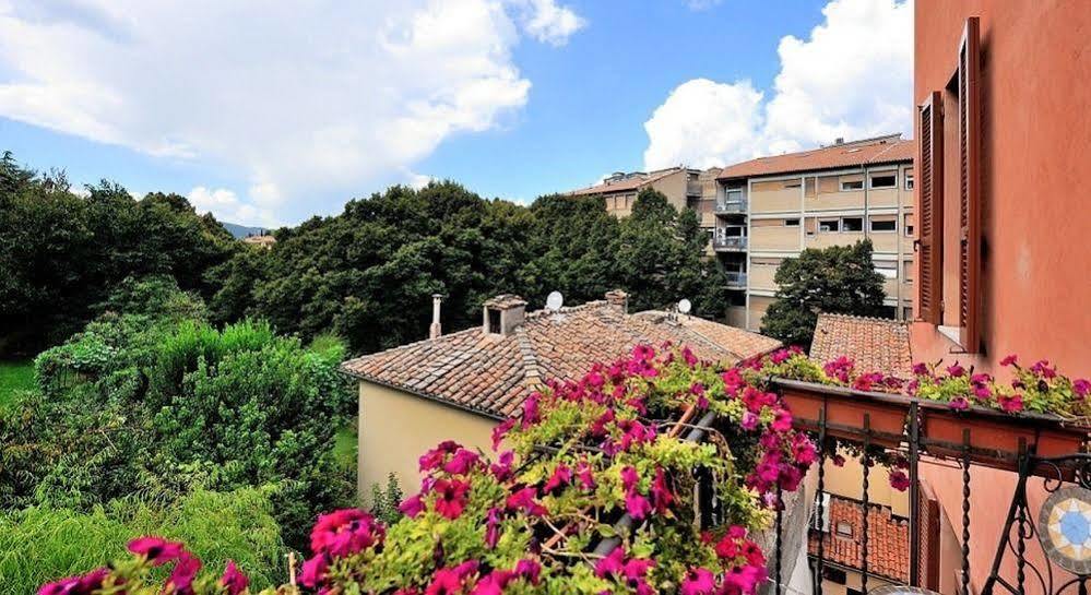 פרוג'ה Hotel San Sebastiano מראה חיצוני תמונה